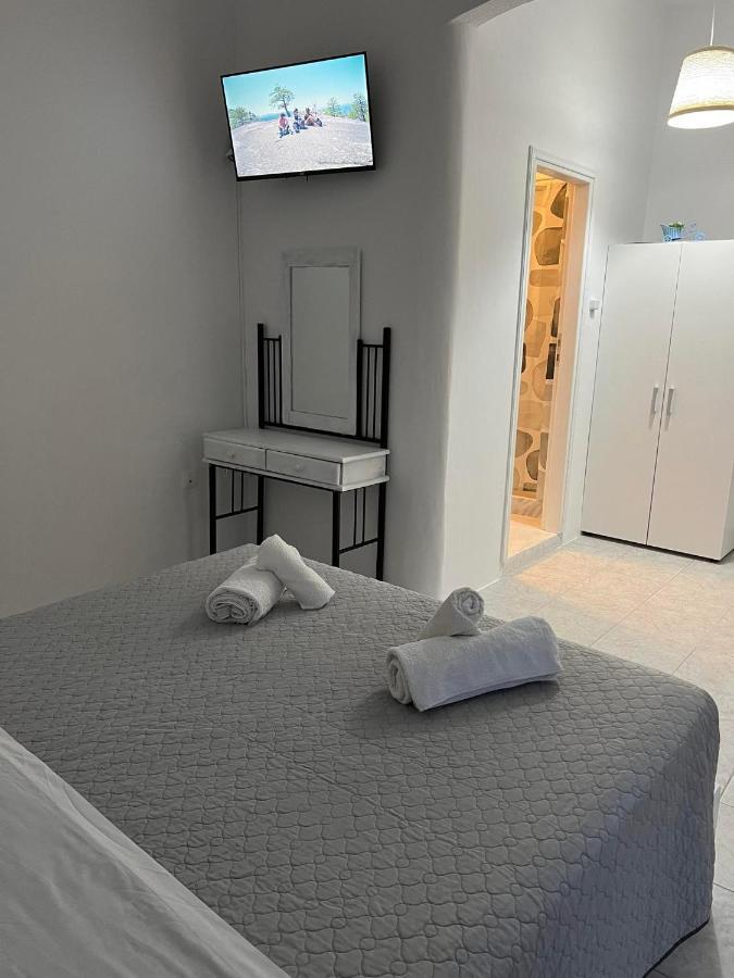 Zolfo Antico Beach Apartment Perissa Екстериор снимка